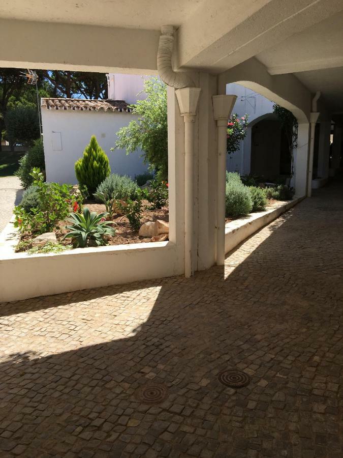Estudio Tranquilo Praia Da Falesia Albufeira Luaran gambar